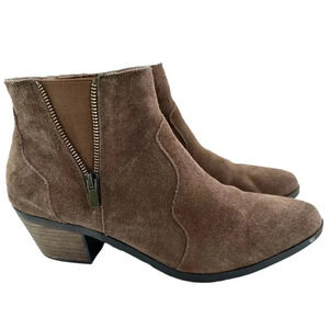 Adam tucker Trixie ankle booties 10 brown suede pull on pointy toe western boots